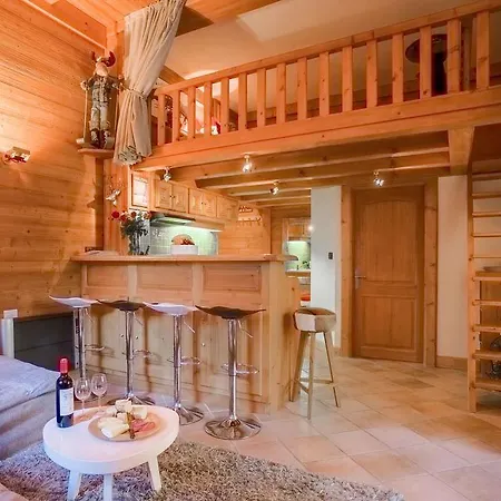 Lou Lou Apartment *